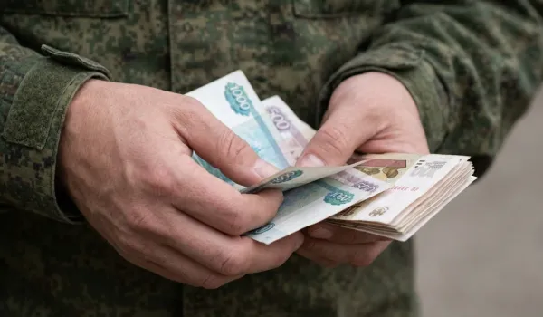 Долги и СВО: как обстоят дела с кредитами и долгами военнослужащих?