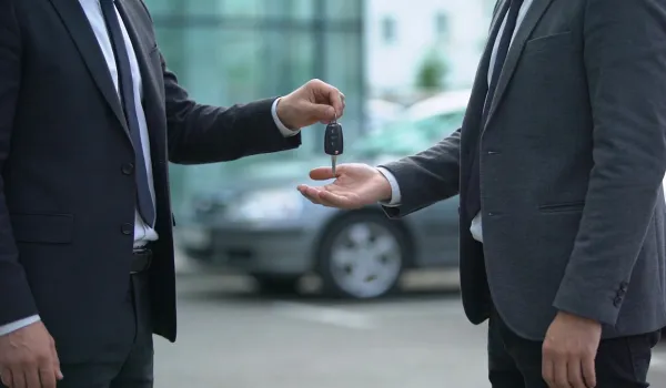 Что будет, если перед банкротством продать машину?