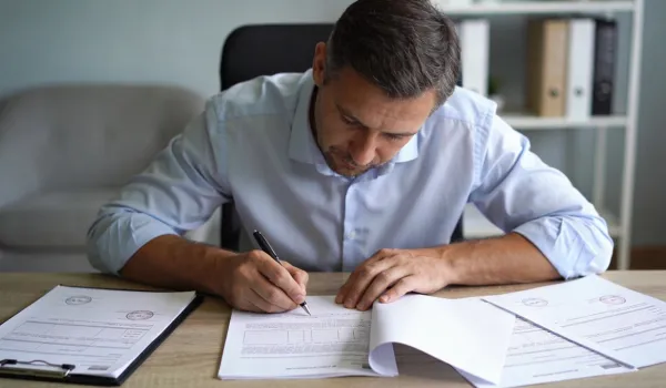 Оспаривание сделок должника при банкротстве физических лиц