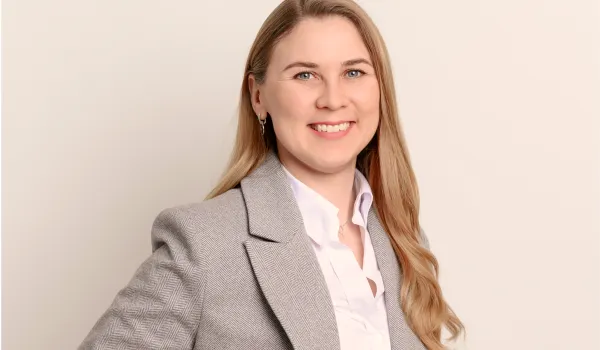 Банкротство поручителя по ипотеке: Что делать, если вы оказались в долгах за чужую квартиру?