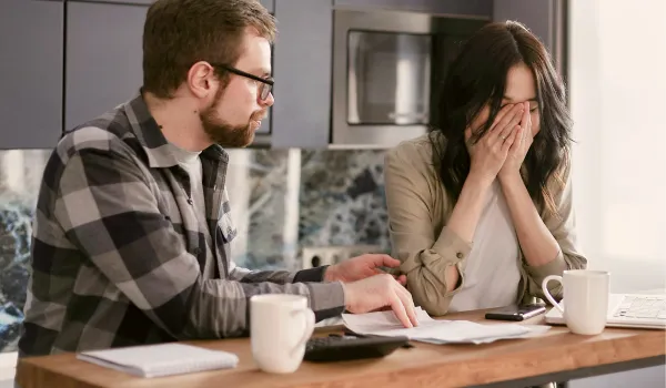 Что происходит с имуществом супругов при банкротстве?