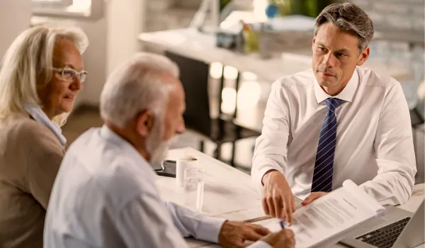 Если пенсионер не может платить кредит, что будет