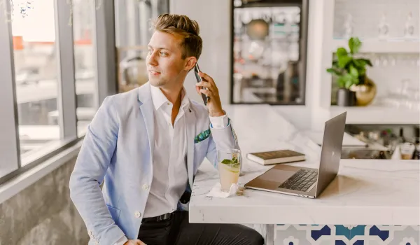 Как финансовый управляющий распоряжается денежными средствами должника в процедуре банкротства физических лиц