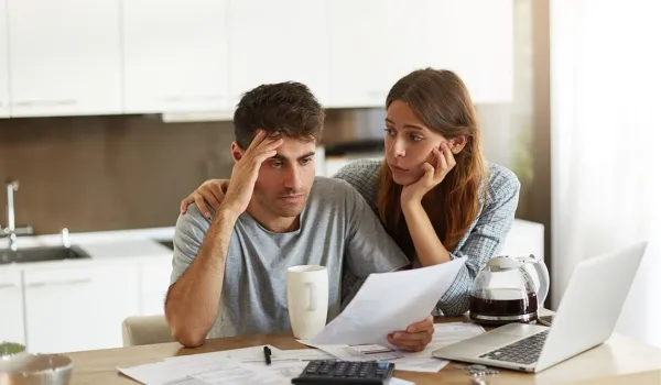 Карточный долг: могут ли требовать с родственников