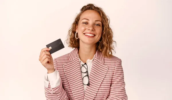 Кредитные карты. Как пользоваться, чтобы не оказаться в долгах?