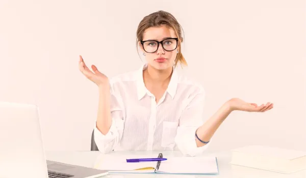 Можно ли не вступать в наследство, пока идет процедура банкротства