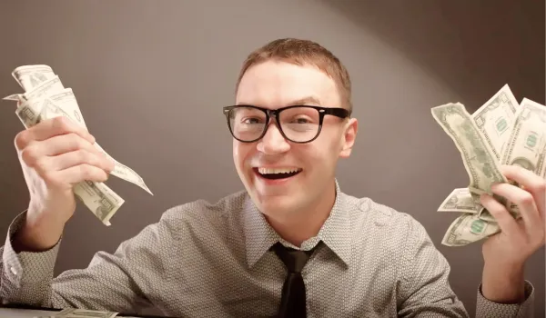 Можно ли оформить банкротство, если доход большой