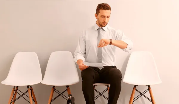 Сколько времени после банкротства нельзя официально трудоустроиться?