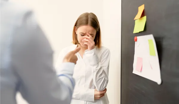 Требуют долг после банкротства. Как быть?