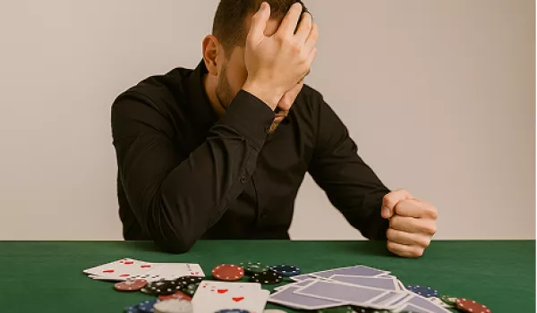 Проиграл все в азартных играх: как списать долги и начать жизнь с чистого листа